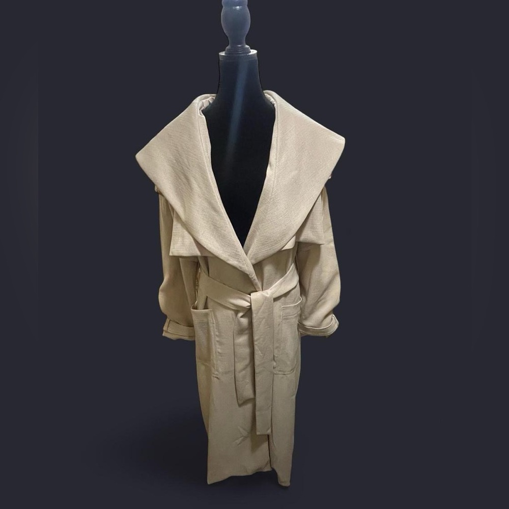 PrettyLittleThing Oversized Trench Coat Textured Detail – Size 6 NWT